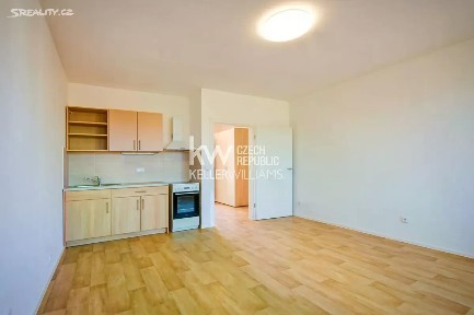 Pronájem bytu 1+kk 32 m² Týnská, Bernartice