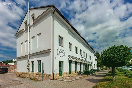 Kostelec nad Orlicí, Rychnov nad Kněžnou, Husova