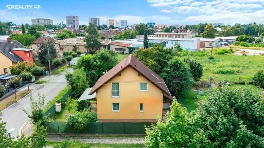 Hradec Králové, Slezské Předměstí, Trávní, 12