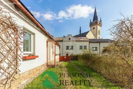 Karlov, Dvůr Králové nad Labem