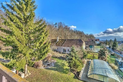 Prodej rodinného domu 280 m², pozemek 1222 m²