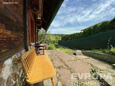 Prodej rodinného domu 75 m², pozemek 972 m² Pecka