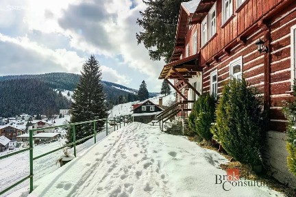 Prodej chalupy 530 m², pozemek 6502 m²