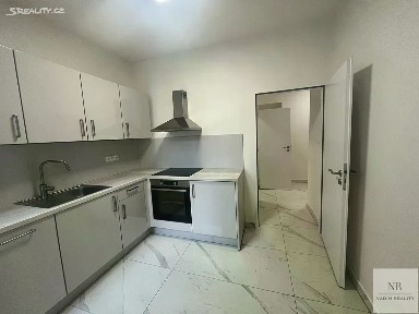 Pronájem bytu 1+1 55 m² Koptova, Karlovy Vary