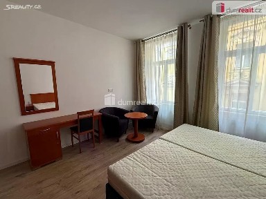 Pronájem bytu 1+kk 35 m²