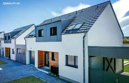 Prodej rodinného domu 180 m², pozemek 675 m²