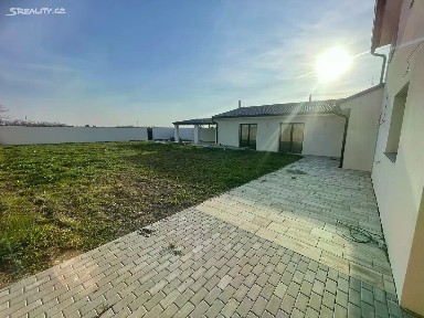 Prodej rodinného domu 230 m², pozemek 694 m²