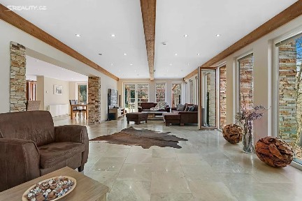 Prodej ubytovacího zařízení 247 m²