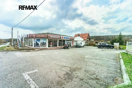 Prodej obchodního prostoru 300 m²