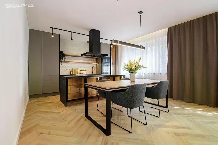 Pronájem bytu 4+kk 105 m² 28. října, Ostrava - Moravská Ostrava