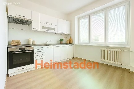 Pronájem bytu 1+kk 28 m² Opavská, Ostrava - Poruba