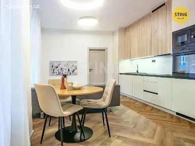 Pronájem bytu 2+kk 47 m² Nádražní, Ostrava - Moravská Ostrava a Přívoz