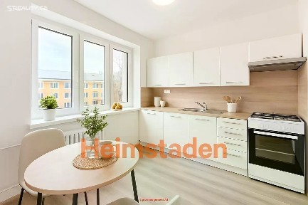 Pronájem bytu 2+1 58 m² tř. Osvobození, Karviná - Nové Město