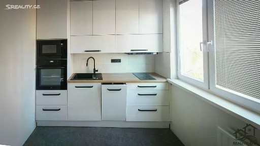 Pronájem bytu 1+1 36 m² Bratr. Veverkových, Karviná - Hranice