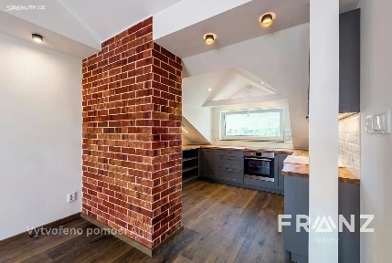 Pronájem bytu 3+kk 103 m²