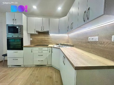 Pronájem bytu 3+1 70 m² Mariánskohorská, Ostrava - Moravská Ostrava