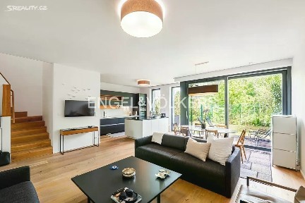 Pronájem rodinného domu 216 m², pozemek 203 m² V Šáreckém údolí, Praha - Dejvice