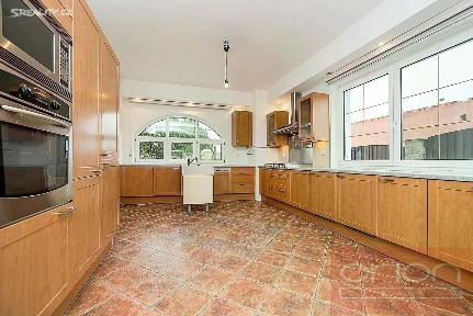 Pronájem rodinného domu 400 m², pozemek 950 m² Ke strži, Praha - Nebušice