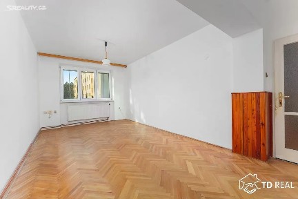 Prodej bytu 2+1 51 m² Husova, Modřice