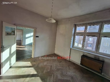 Prodej bytu 4+1 110 m² 17. listopadu, Znojmo