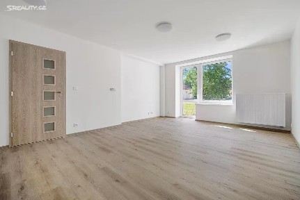 Prodej bytu 2+kk 101 m² Bučovice - Marefy