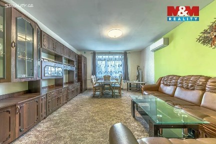 Prodej rodinného domu 180 m², pozemek 554 m²