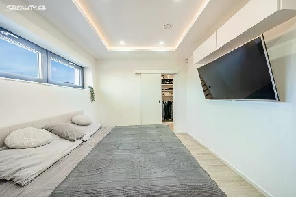 Prodej rodinného domu 178 m², pozemek 972 m²