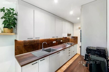 Prodej bytu 3+kk 72 m² Nevanova, Praha - Řepy