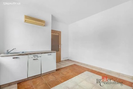 Pronájem bytu 1+kk 18 m² Jánošíkova, Liberec - Liberec XI-Růžodol I