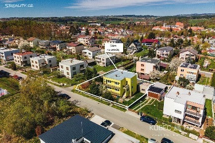 Prodej rodinného domu 200 m², pozemek 884 m²