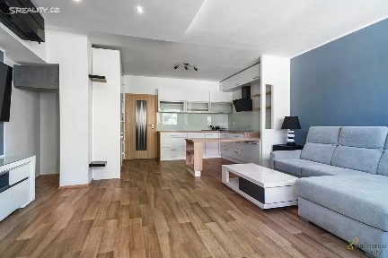 Prodej bytu 3+kk 75 m² Bělehradská, Pardubice - Polabiny