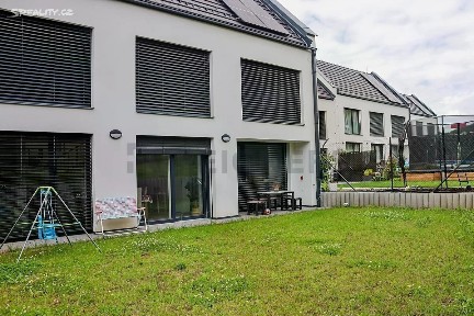 Pronájem rodinného domu 150 m², pozemek 146 m²