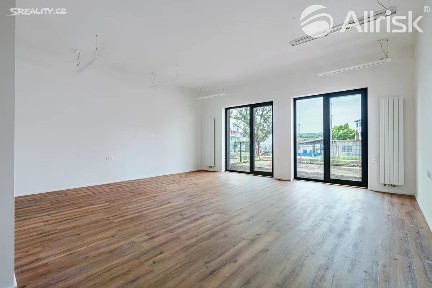 Pronájem bytu 1+kk 50 m² Komárovská, Brno - Komárov