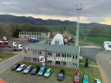 Pronájem skladového prostoru 880 m²