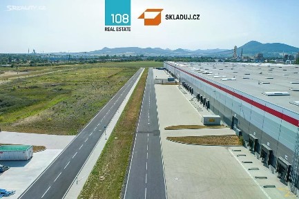 Pronájem skladového prostoru 21467 m²