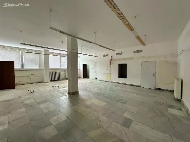 Pronájem komerční nemovitosti 230 m²