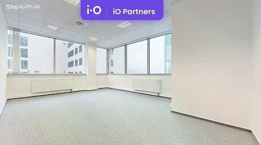 Pronájem kanceláře 3500 m²