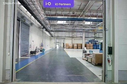 Pronájem skladového prostoru 8712 m²