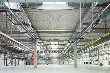 Pronájem skladového prostoru 24000 m²