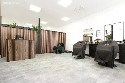 Pronájem obchodního prostoru 18 m²