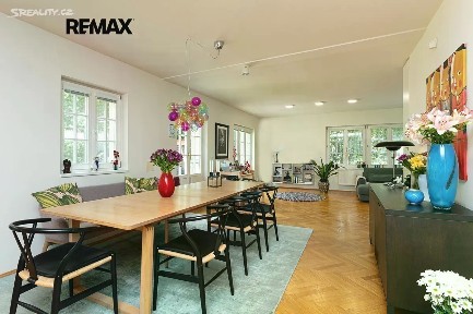 Pronájem rodinného domu 302 m², pozemek 737 m² Na Malé Šárce, Praha - Nebušice