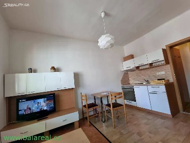 Pronájem bytu 1+1 32 m² Elgartova, Brno - Husovice
