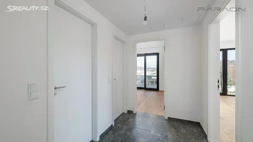 Prodej bytu 2+kk 58 m² Československého exilu, Praha - Modřany