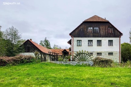 Červená Lhota