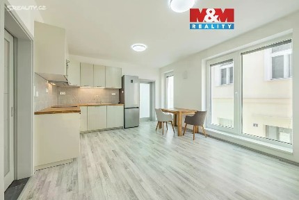 Prodej bytu 2+kk 48 m² Průchodní, Kladno