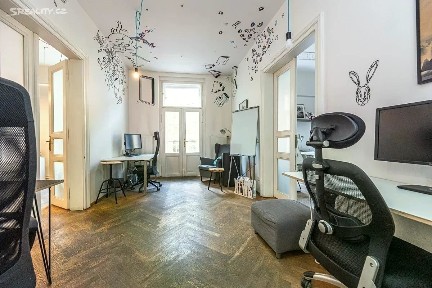 Pronájem kanceláře 261 m²