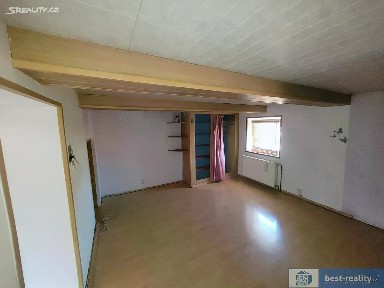 Prodej rodinného domu 335 m², pozemek 320 m²