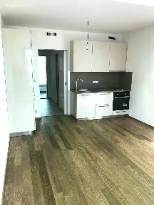 Prodej bytu 1+kk 34 m² Kurta Konráda, Praha - Libeň