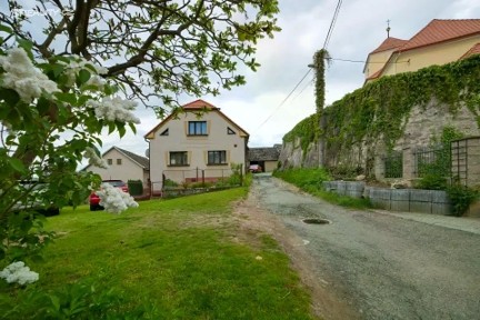 Divišov - Zdebuzeves