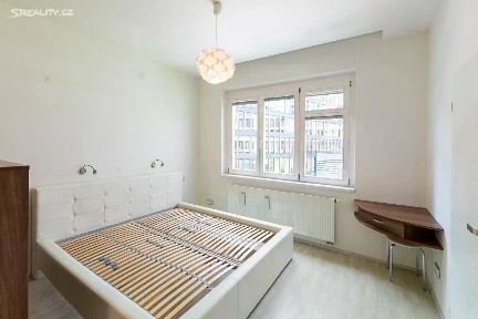 Pronájem bytu 2+kk 70 m² Doudlebská, Praha - Nusle